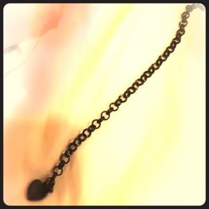 𝑩𝒍𝒂𝒄𝒌 𝒉𝒆𝒂𝒓𝒕 𝒃𝒓𝒂𝒄𝒆𝒍𝒆𝒕